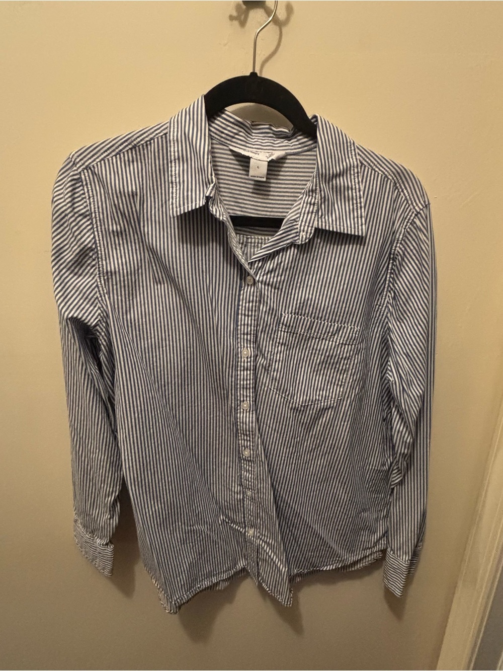 Old Navy women’s Blue & White Striped Button-Down Shirt